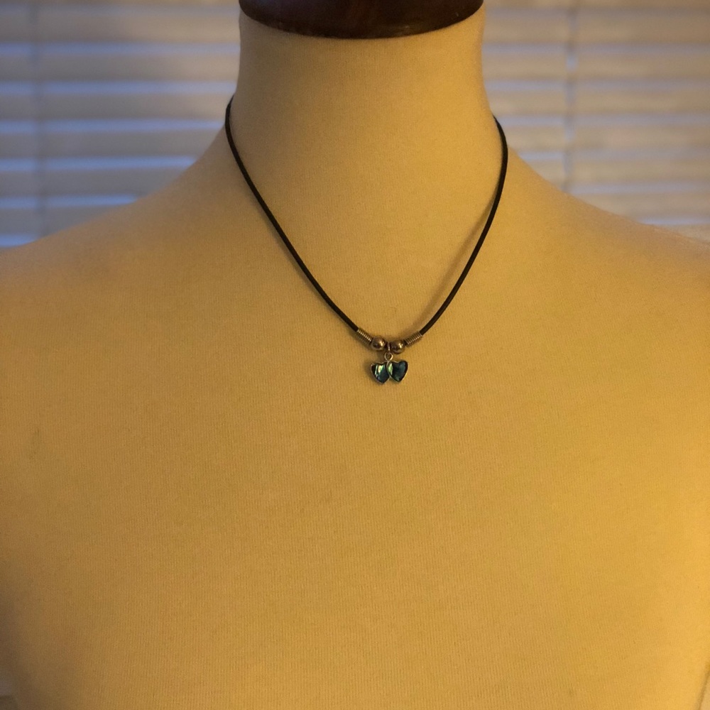 Paua shell necklace ONE LEFT!! - Picture 3 of 6
